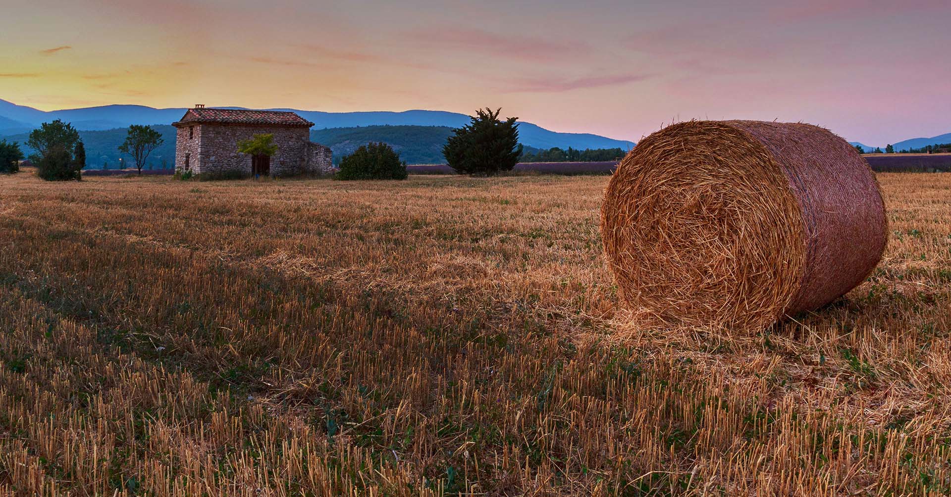 (c) Karatzis.gr